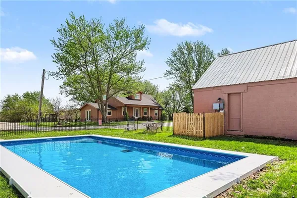 $565,000 | 7850 McGary Lane, Lawson, MO 64062