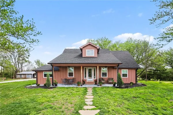 $565,000 | 7850 McGary Lane, Lawson, MO 64062