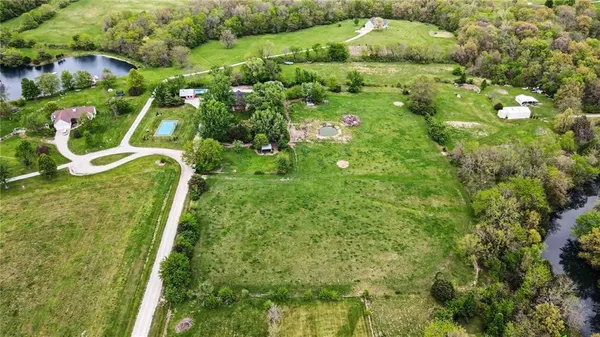 $565,000 | 7850 McGary Lane, Lawson, MO 64062