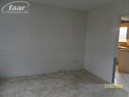 3207 Red Barn Road Flint, MI 48507 - Photo 2 of 10 20132397-1.JPG