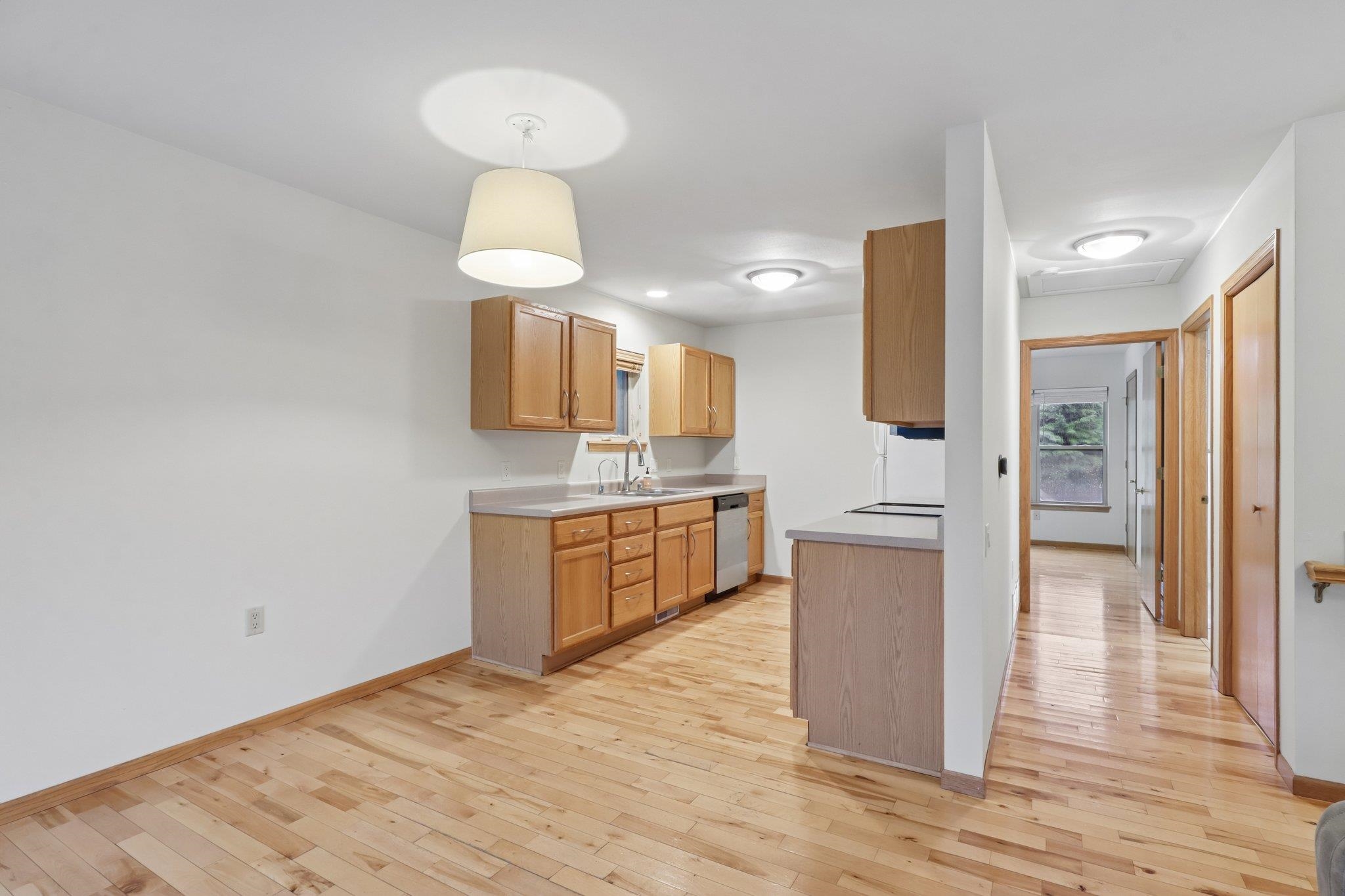 641 East Dayton Street Madison, WI 53703 - Photo 14 of 35