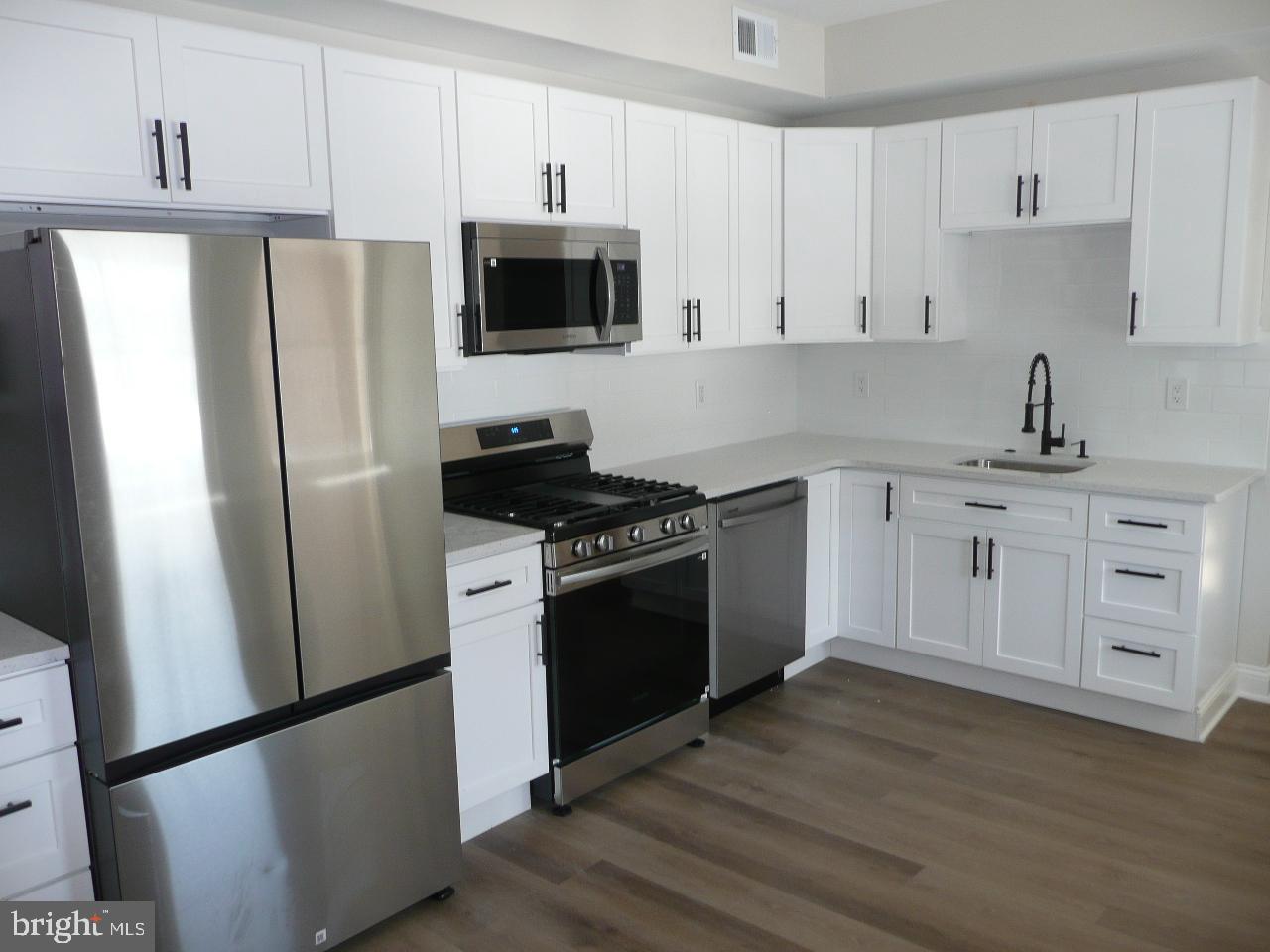 536 Easton Road, Unit 2 Horsham, PA 19044 - Photo 5 of 13 Gallery Image 5