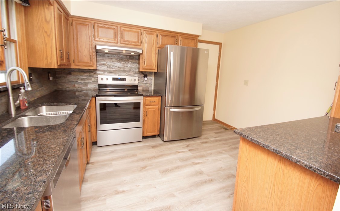 8128 Lake Road Medina, OH 44256 - Photo 2 of 19 Gallery Image 2
