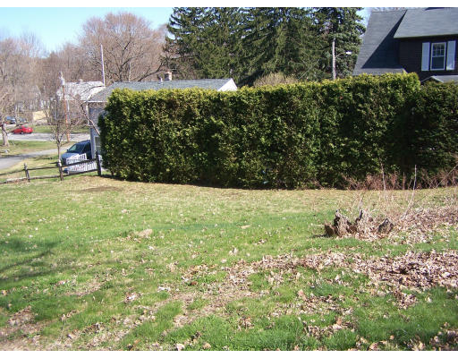 11 Newburn Road Worcester, MA 01602 - Photo 3 of 3 Gallery Image 3