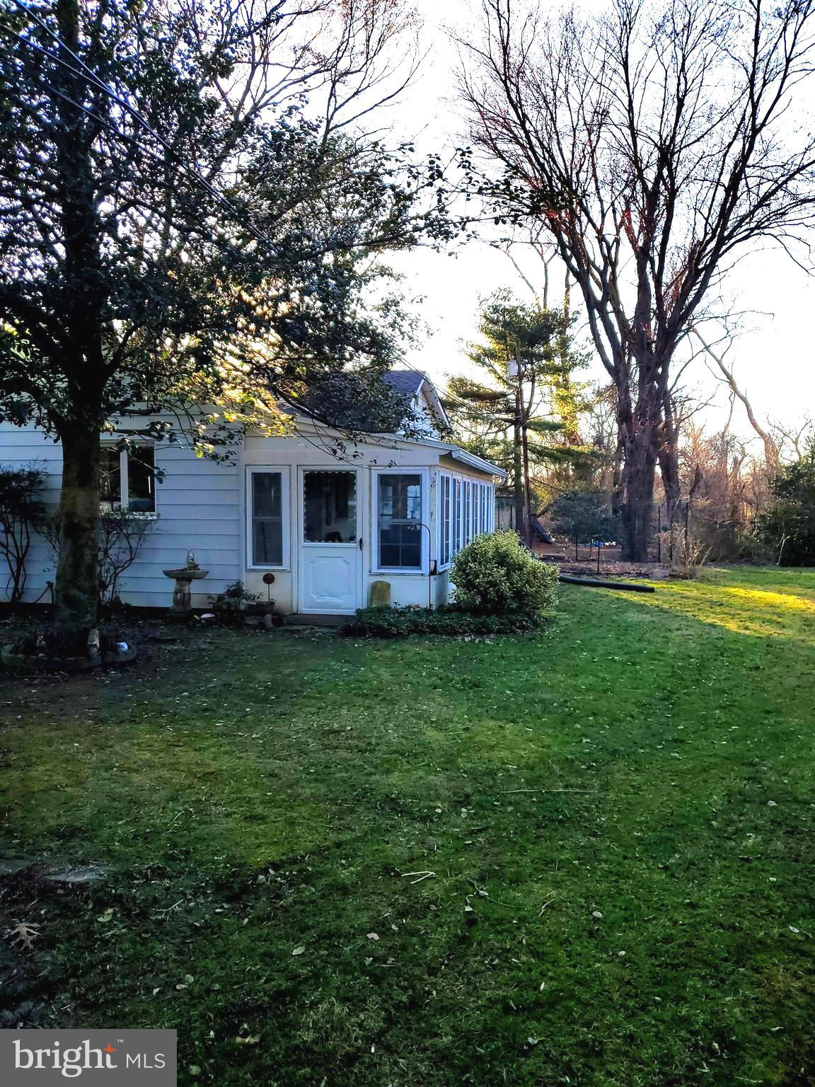 1521 Tanyard Road Sewell, NJ 08080 - Photo 4 of 29 Gallery Image 4
