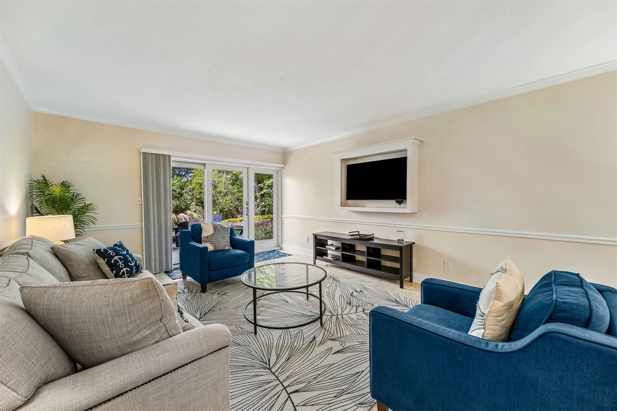 2013 Beachwood Road Fernandina Beach, FL 32034 - Photo 5 of 42 Living Area