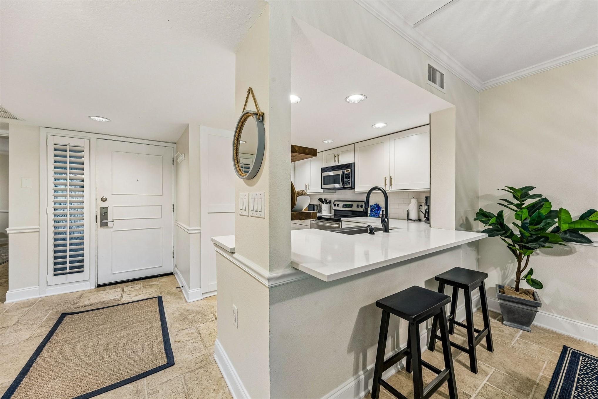 2013 Beachwood Road Fernandina Beach, FL 32034 - Photo 8 of 42 Updated Kitchen