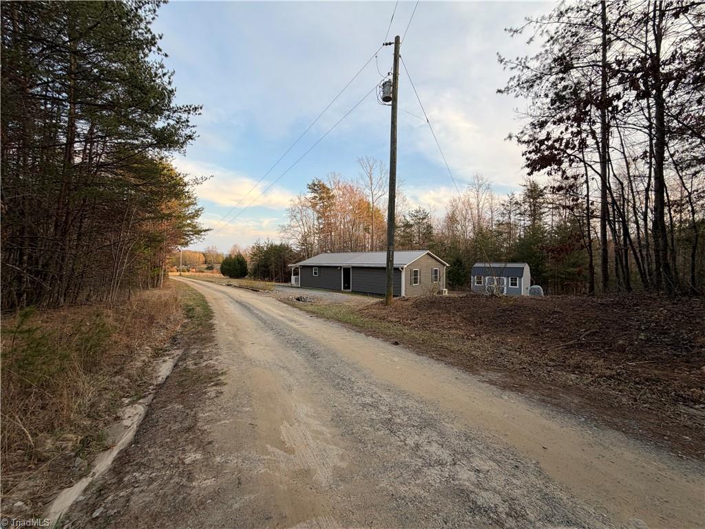 1202 Farm Road Pilot Mountain, NC 27041 - Photo 28 of 49
