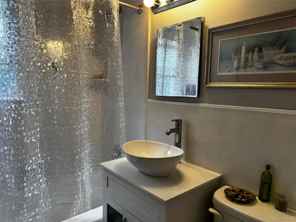 $260,000 | 235 South Buckhout Street, Unit 235, Irvington, NY 10533