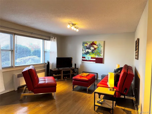 $260,000 | 235 South Buckhout Street, Unit 235, Irvington, NY 10533