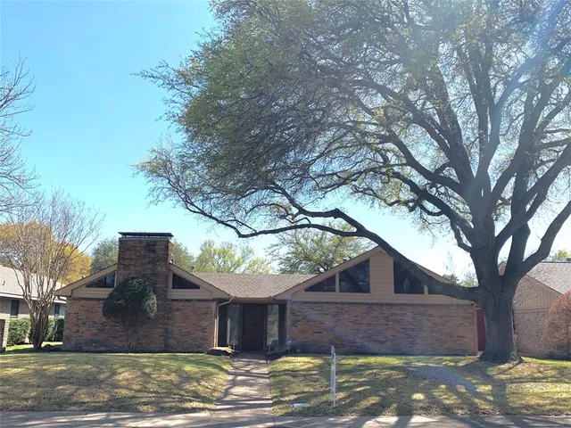 $3,500 | 6910 Brentfield Drive, Dallas, TX 75248