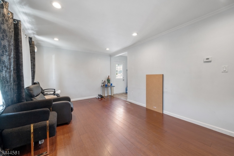73 Raritan Avenue Paterson, NJ 07503 - Photo 7 of 18