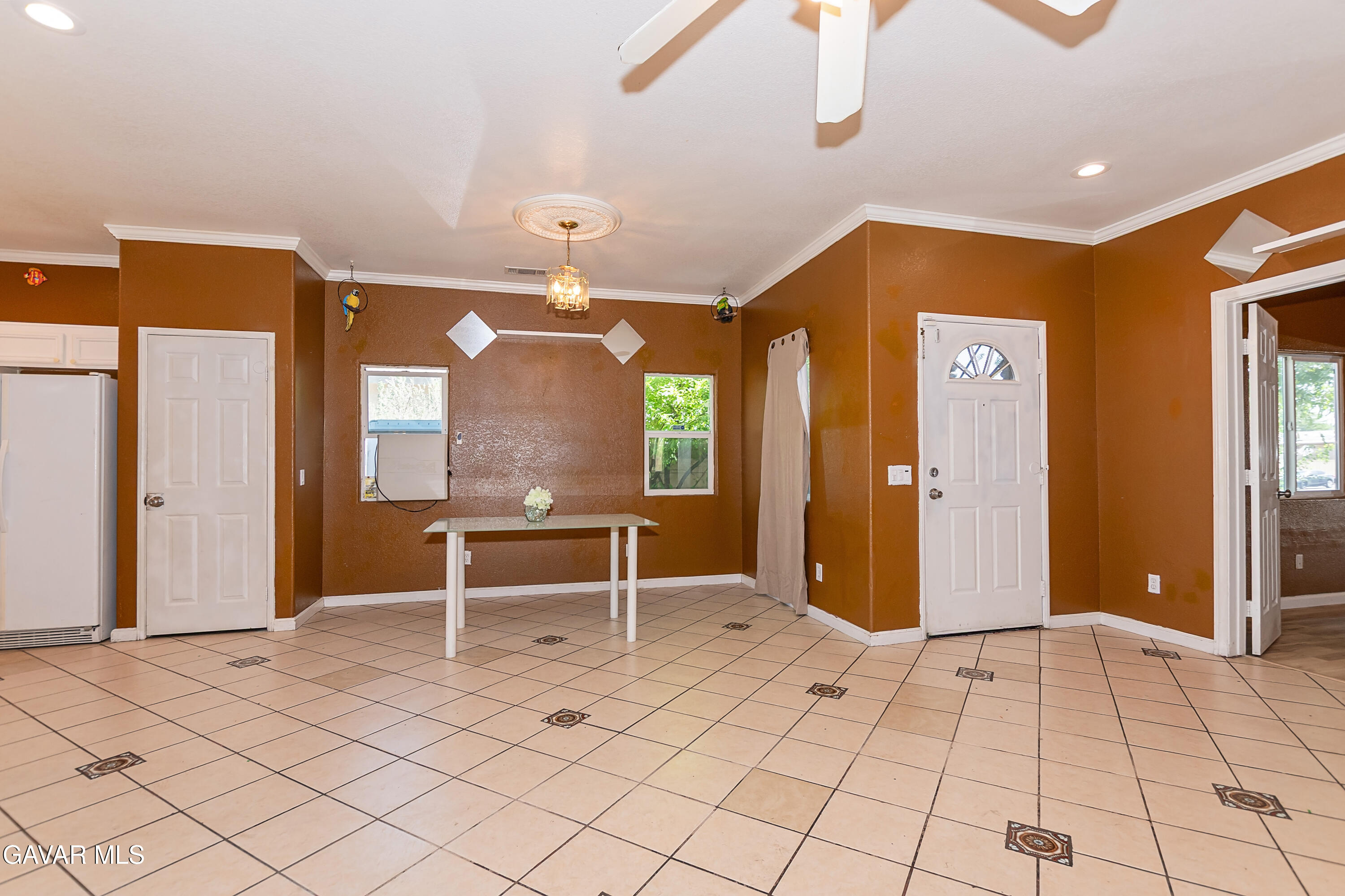 43963 Glenraven Road Lancaster, CA 93535 - Photo 13 of 35 SFP_2338