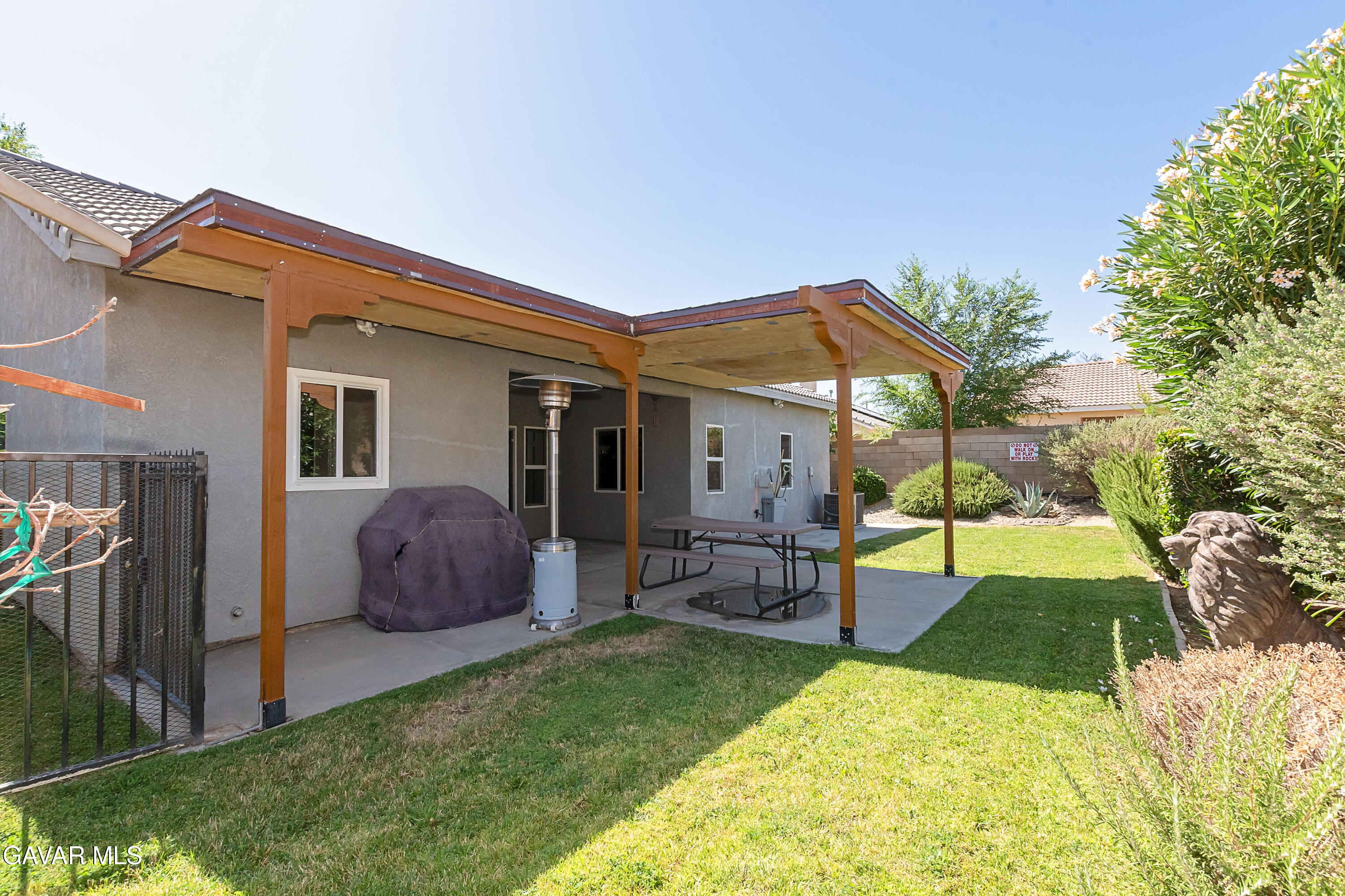 43963 Glenraven Road Lancaster, CA 93535 - Photo 32 of 35 SFP_2333