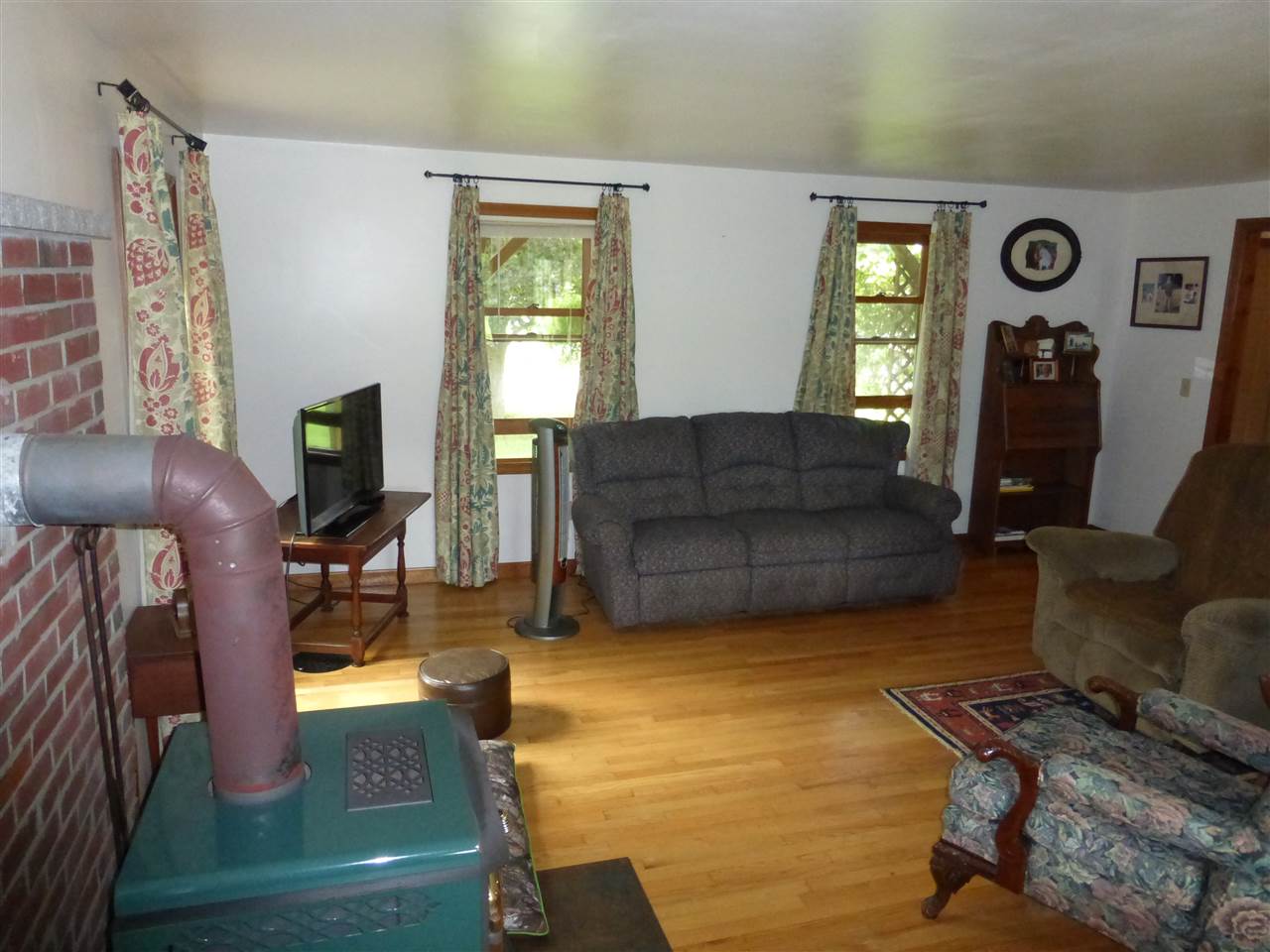 173 Bee Hole Road Loudon, NH 03307 - Photo 8 of 35