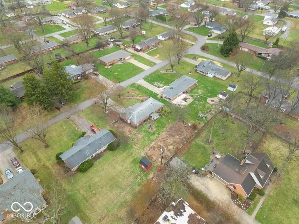 $274,900 | 2730 Woodlawn Drive, Anderson, IN 46013