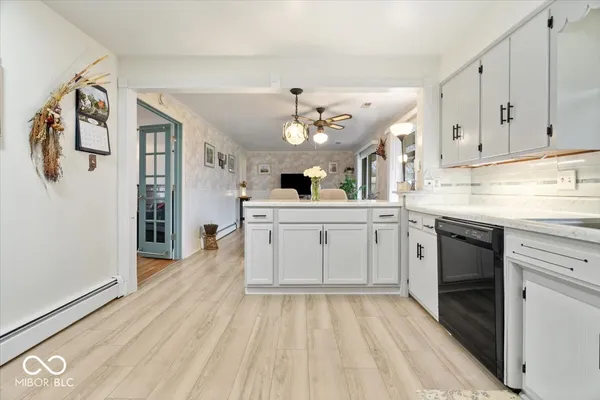 $274,900 | 2730 Woodlawn Drive, Anderson, IN 46013