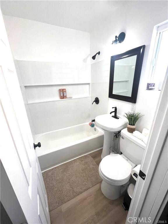 1441 South Cloverdale Avenue, Unit 1/2 Los Angeles, CA 90019 - Photo 4 of 6