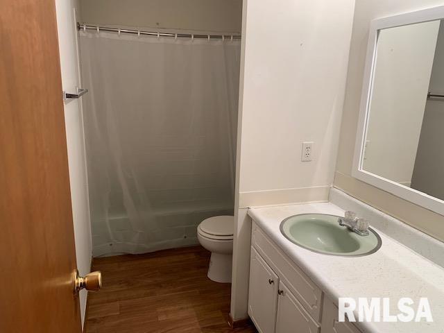 2208 Winnebago Drive Springfield, IL 62702 - Photo 12 of 25 Gallery Image 12