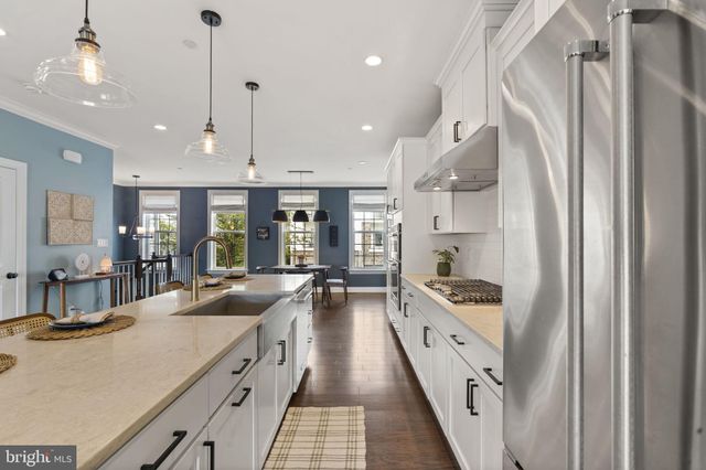 $670,000 | 107 Corvus Circle, Springfield, PA 19064