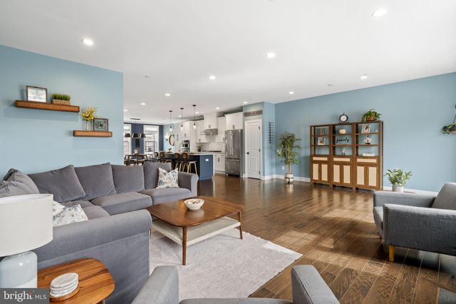 $670,000 | 107 Corvus Circle, Springfield, PA 19064