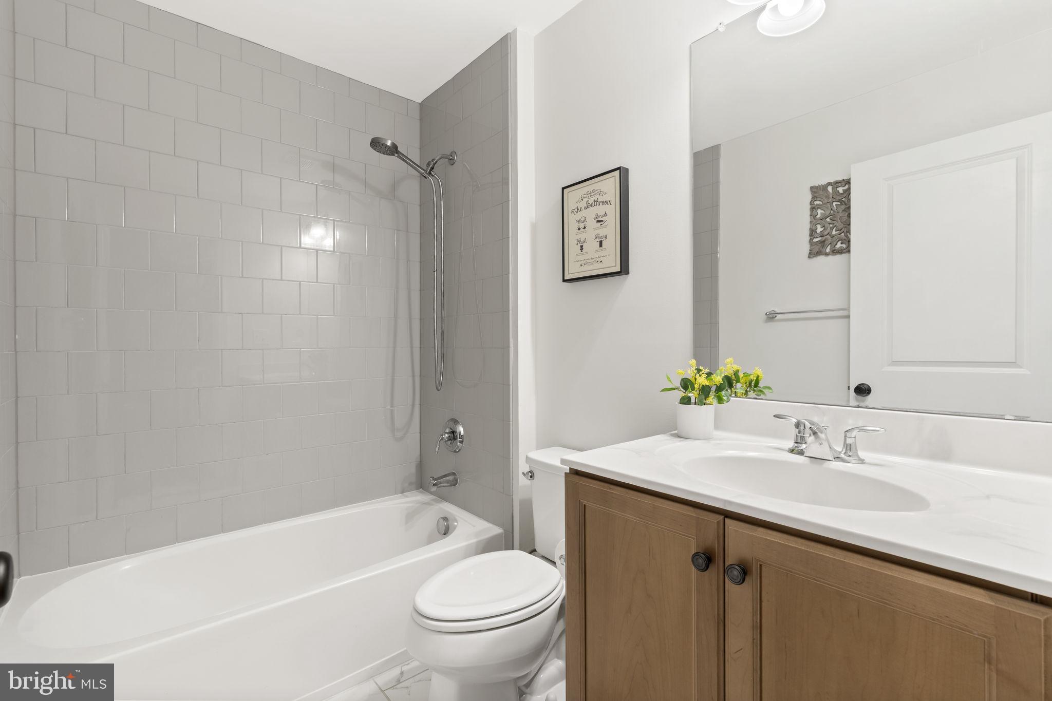 107 Corvus Circle Springfield, PA 19064 - Photo 38 of 51 Large Bathroom Tiled to the Ceiling