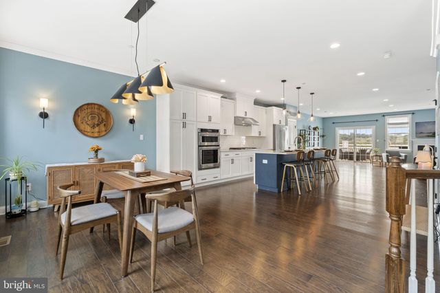 $670,000 | 107 Corvus Circle, Springfield, PA 19064