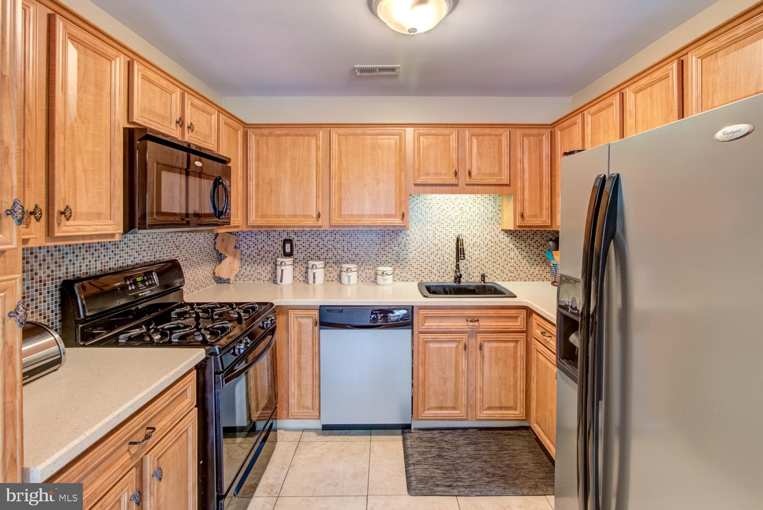 125 Pebble Road East Windsor, NJ 08520 - Photo 5 of 35 Gallery Image 5