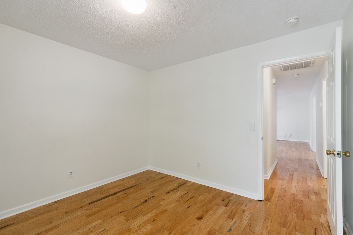 1064 Fannie Nicholson Road Chapmansboro, TN 37035 - Photo 27 of 45 Gallery Image 27