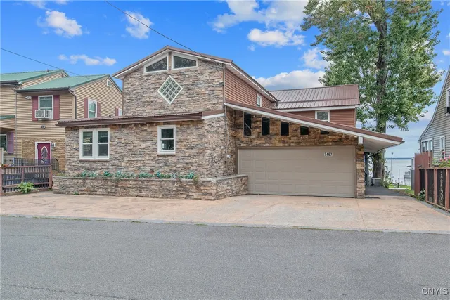 $650,000 | 7467 West Murray Drive, Cicero, NY 13039