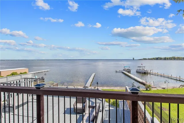 $650,000 | 7467 West Murray Drive, Cicero, NY 13039