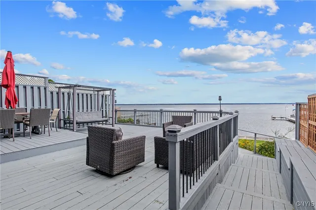 $650,000 | 7467 West Murray Drive, Cicero, NY 13039