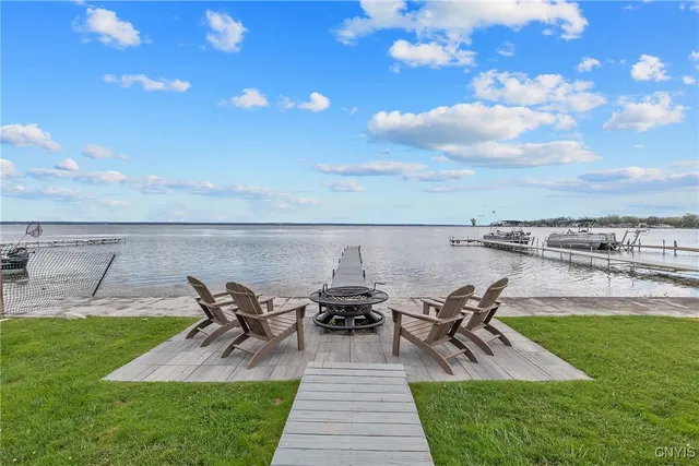 $650,000 | 7467 West Murray Drive, Cicero, NY 13039