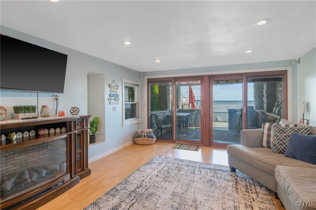 $650,000 | 7467 West Murray Drive, Cicero, NY 13039