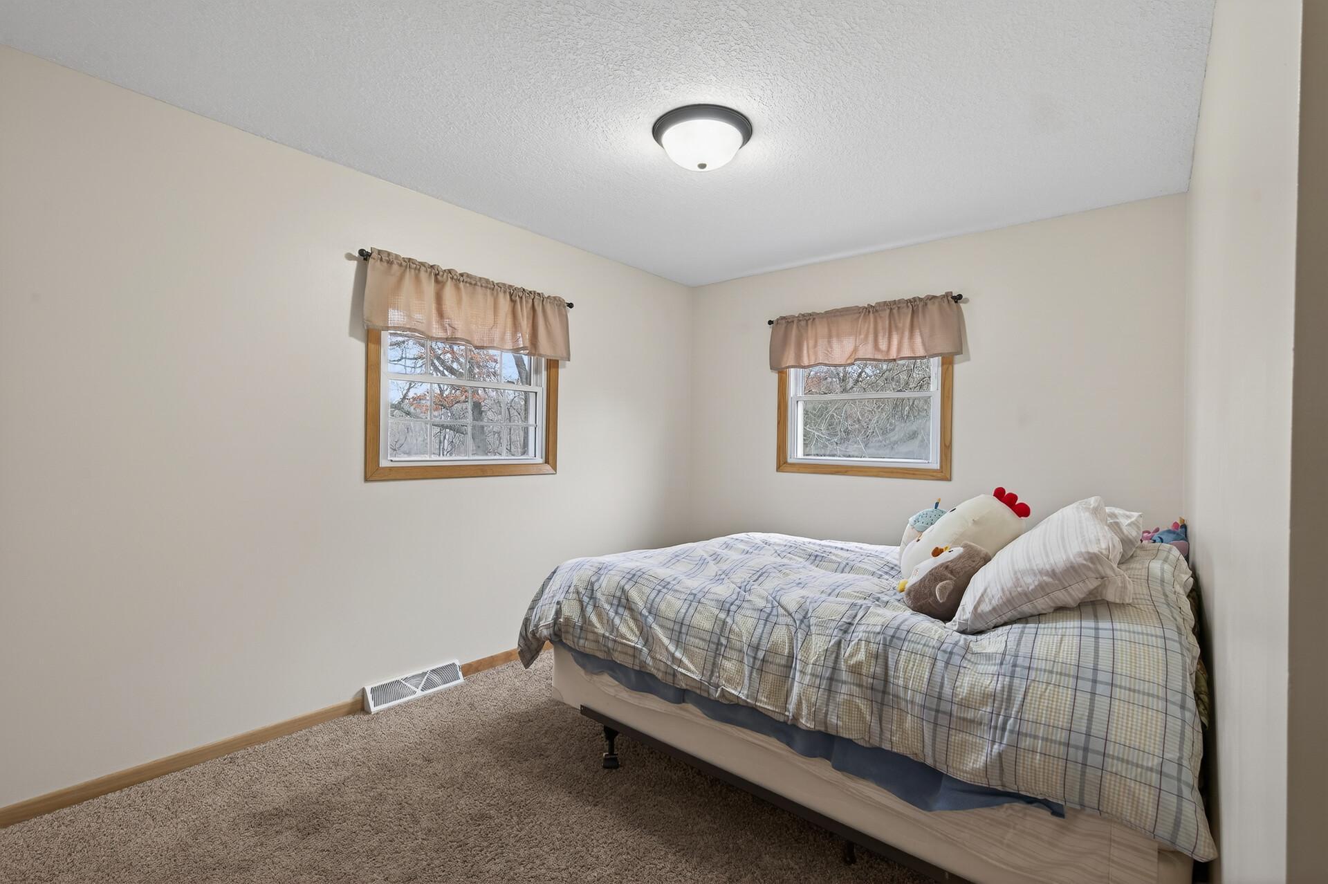 28124 100th Street Northwest Zimmerman, MN 55398 - Photo 15 of 43