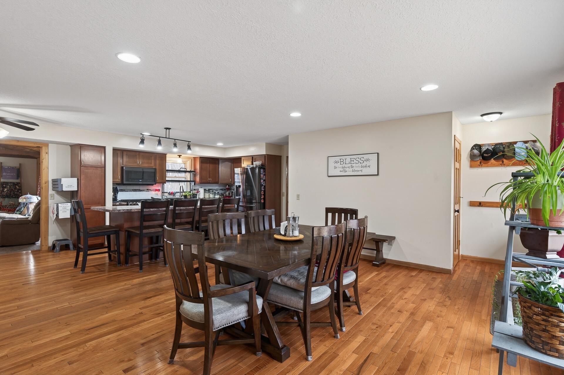 28124 100th Street Northwest Zimmerman, MN 55398 - Photo 2 of 43