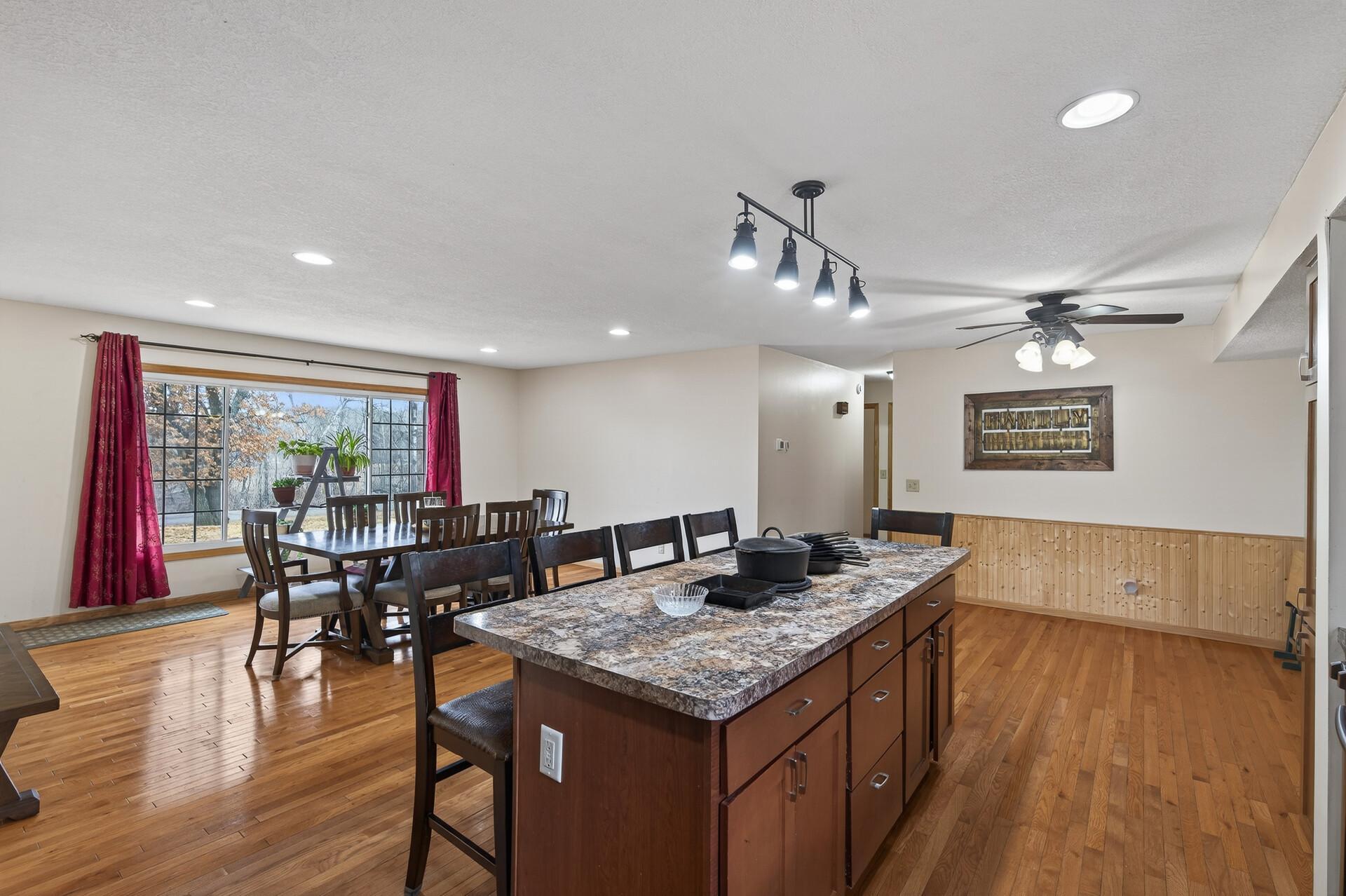 28124 100th Street Northwest Zimmerman, MN 55398 - Photo 5 of 43