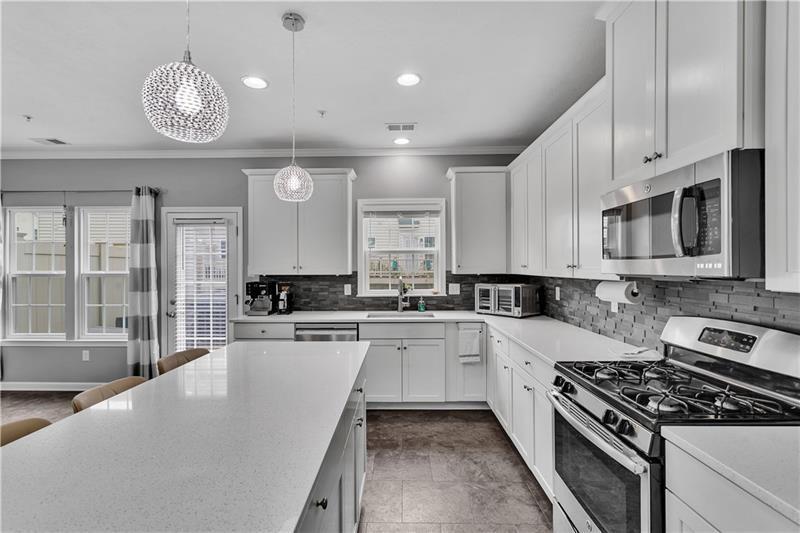 1304 Pointe View Drive Mars, PA 16046 - Photo 6 of 18