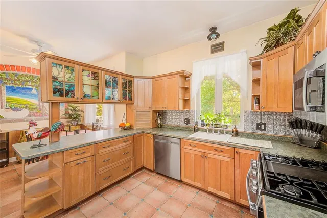 $629,900 | 757 Bayshore Drive, Tarpon Springs, FL 34689