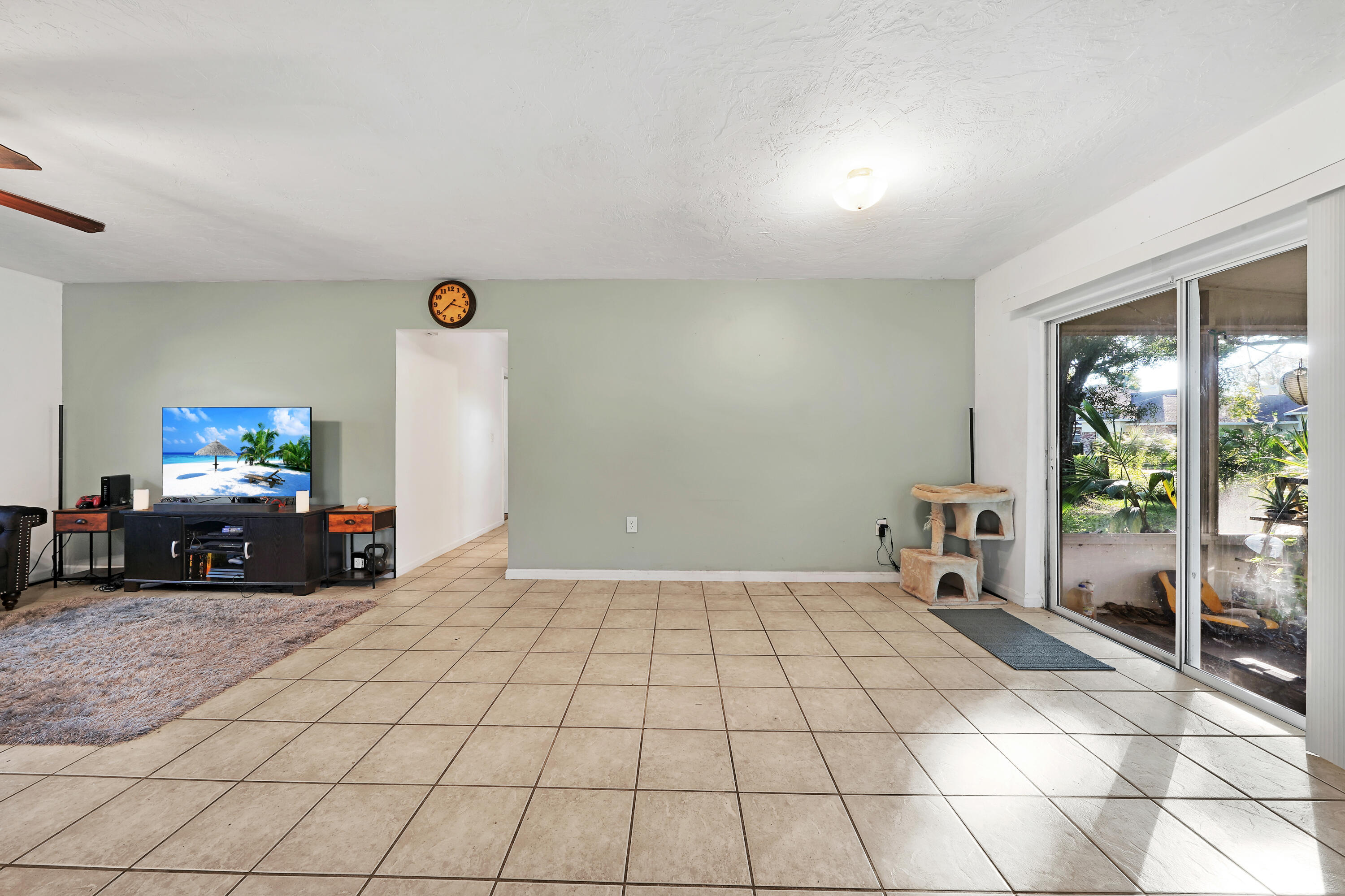 1031 Southwest 24th Avenue Okeechobee, FL 34974 - Photo 12 of 26 6 Dining Area (3)