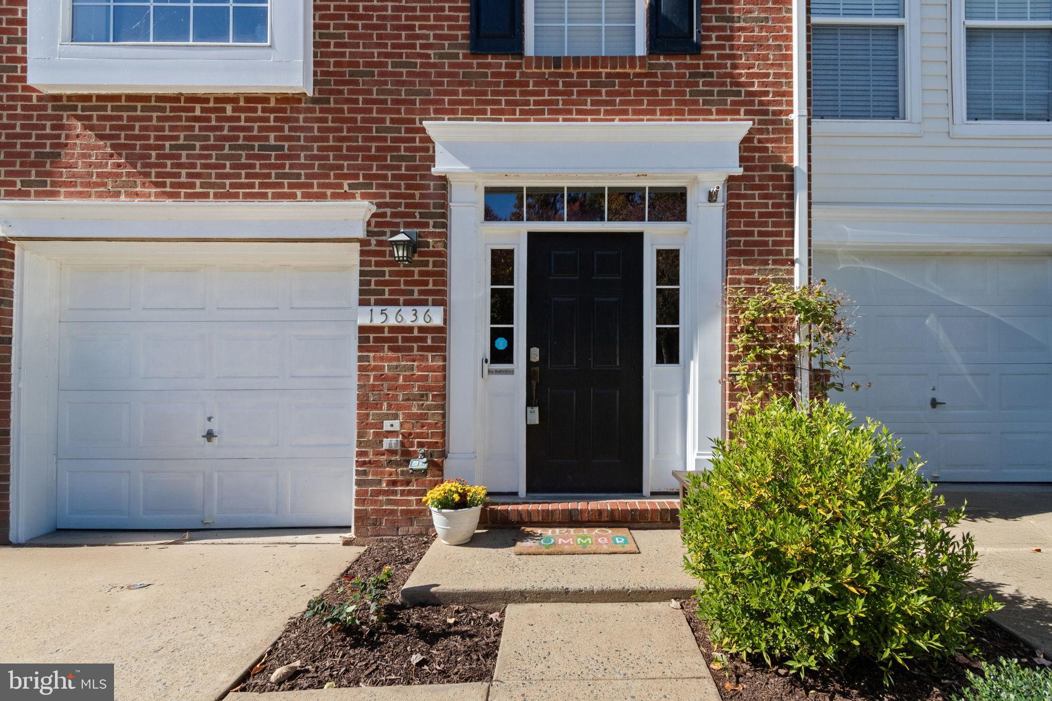 15636 Avocet Loop Woodbridge, VA 22191 - Photo 5 of 60 Charming brick facade with inviting entrance.