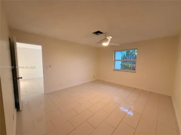$2,100 | 13741 Flora Place, Unit B, Delray Beach, FL 33484