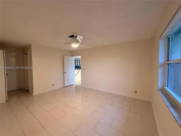 $2,100 | 13741 Flora Place, Unit B, Delray Beach, FL 33484
