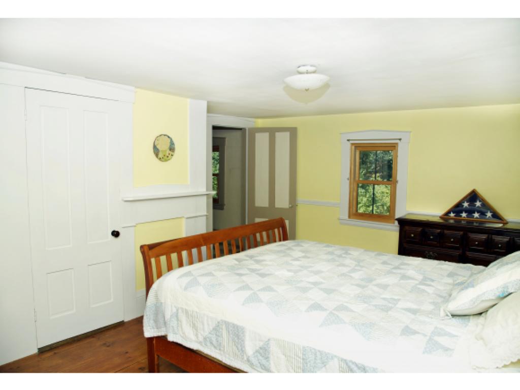 102 Chester Road Fremont, NH 03044 - Photo 18 of 32