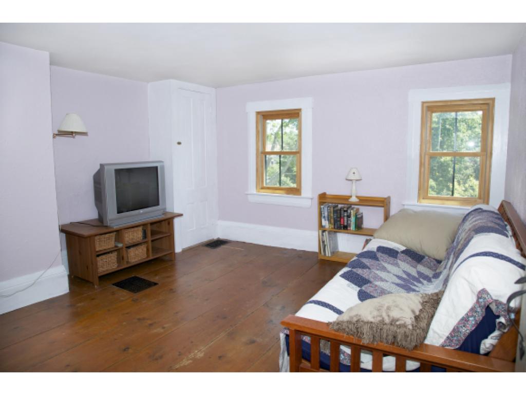 102 Chester Road Fremont, NH 03044 - Photo 20 of 32