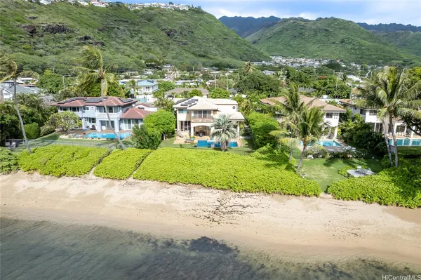 $9,500 | 5577 Kalanianaʻole Highway, Honolulu, HI 96821