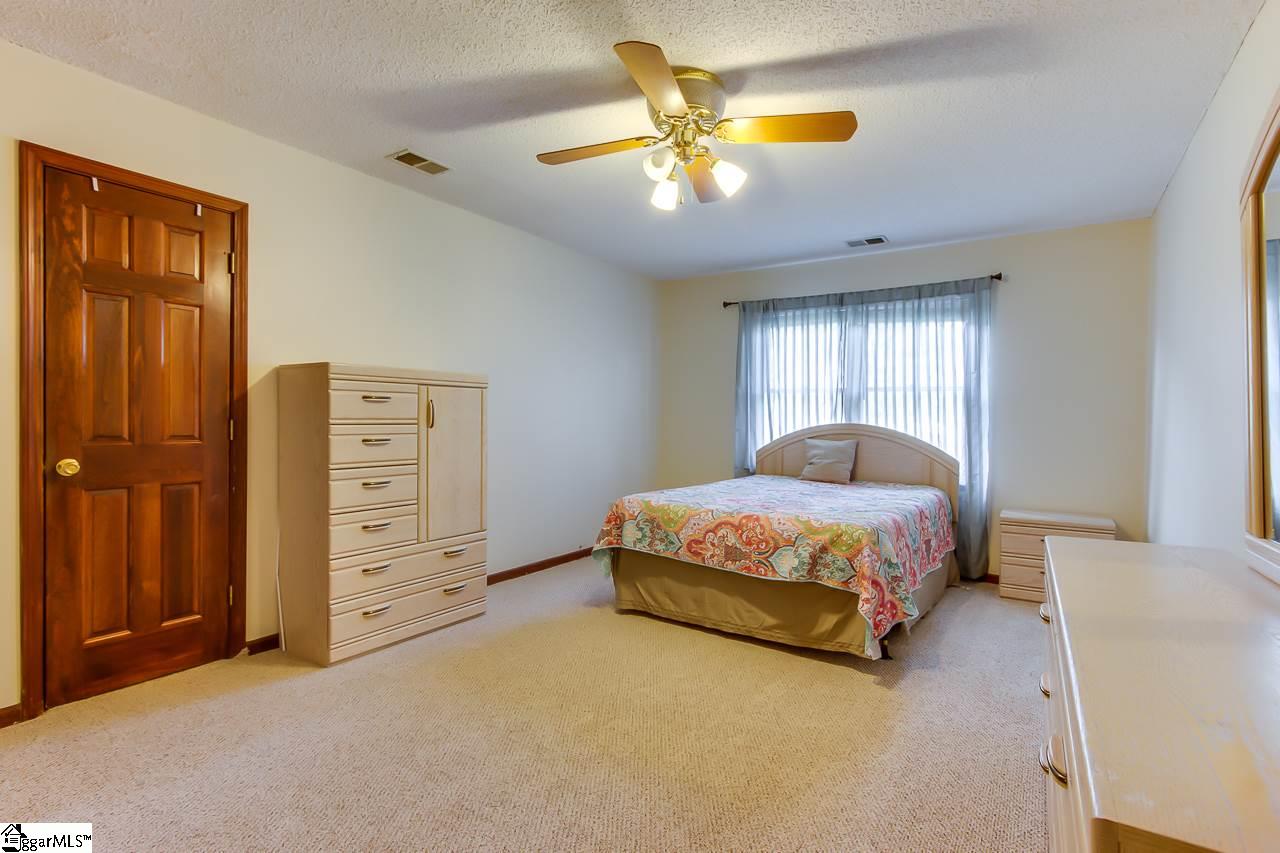 136 Emerald Way Simpsonville, SC 29681 - Photo 25 of 35 Gallery Image 25
