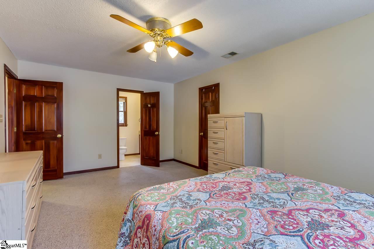 136 Emerald Way Simpsonville, SC 29681 - Photo 26 of 35 Gallery Image 26