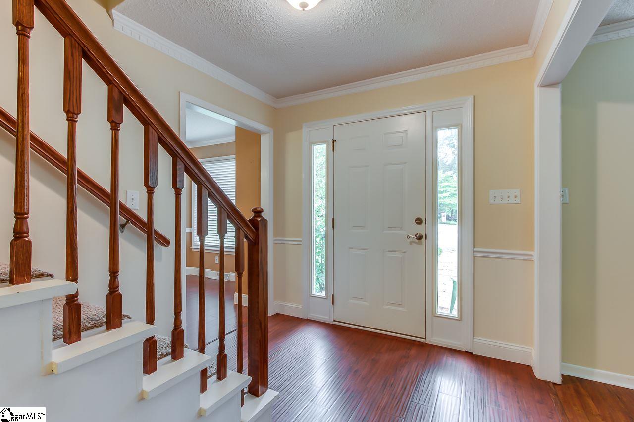 136 Emerald Way Simpsonville, SC 29681 - Photo 4 of 35 Gallery Image 4