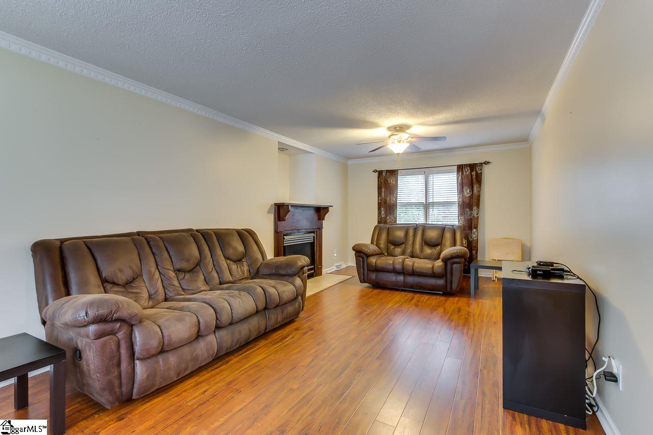 136 Emerald Way Simpsonville, SC 29681 - Photo 5 of 35 Gallery Image 5
